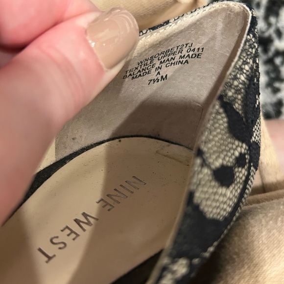 Nine West Black and Cream Lace Heels - Picture 2 of 3